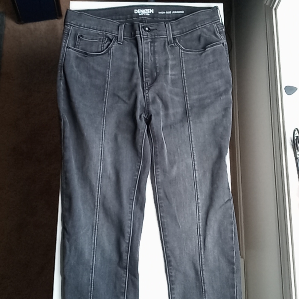 Levi's High Rise Jegging